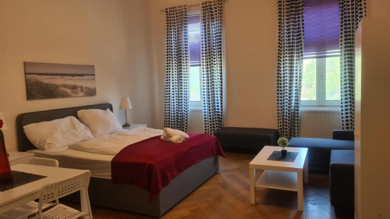 4 Great Apartment Akh - Ideal For Groups Of 19 Виена Екстериор снимка
