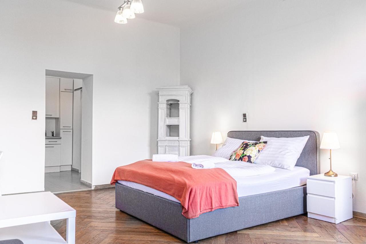 4 Great Apartment Akh - Ideal For Groups Of 19 Виена Екстериор снимка