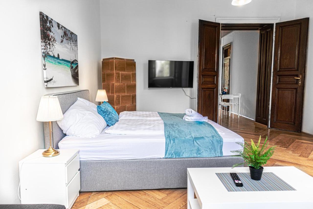 4 Great Apartment Akh - Ideal For Groups Of 19 Виена Екстериор снимка