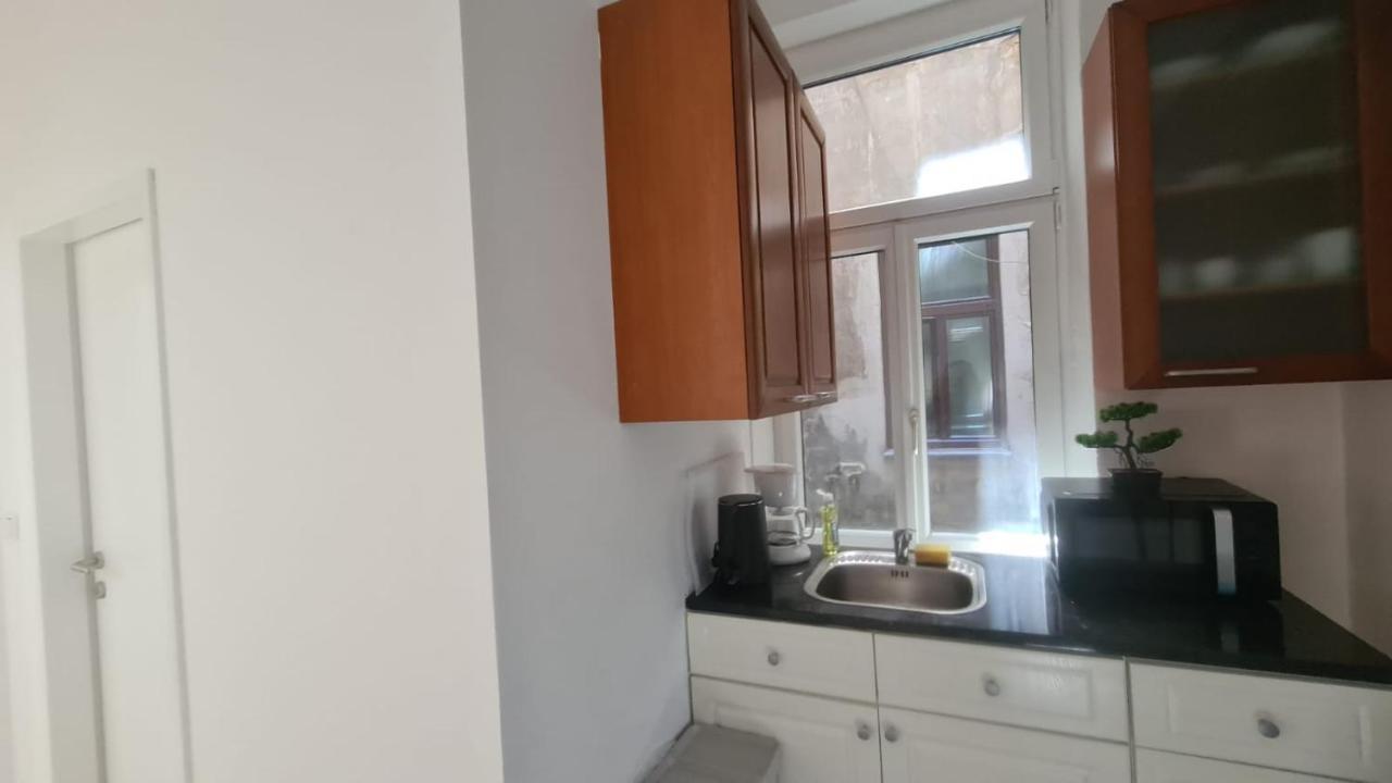4 Great Apartment Akh - Ideal For Groups Of 19 Виена Екстериор снимка