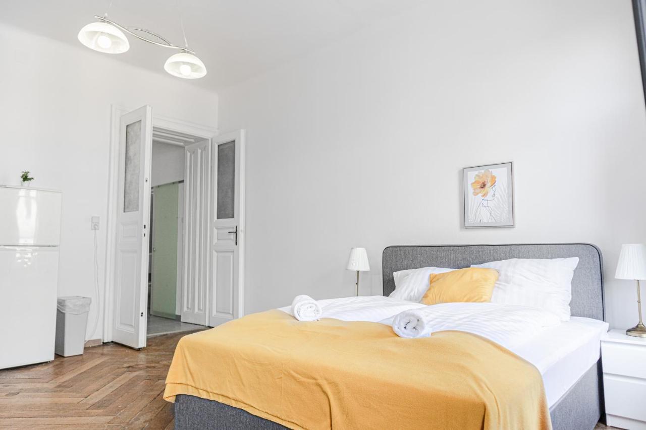 4 Great Apartment Akh - Ideal For Groups Of 19 Виена Екстериор снимка
