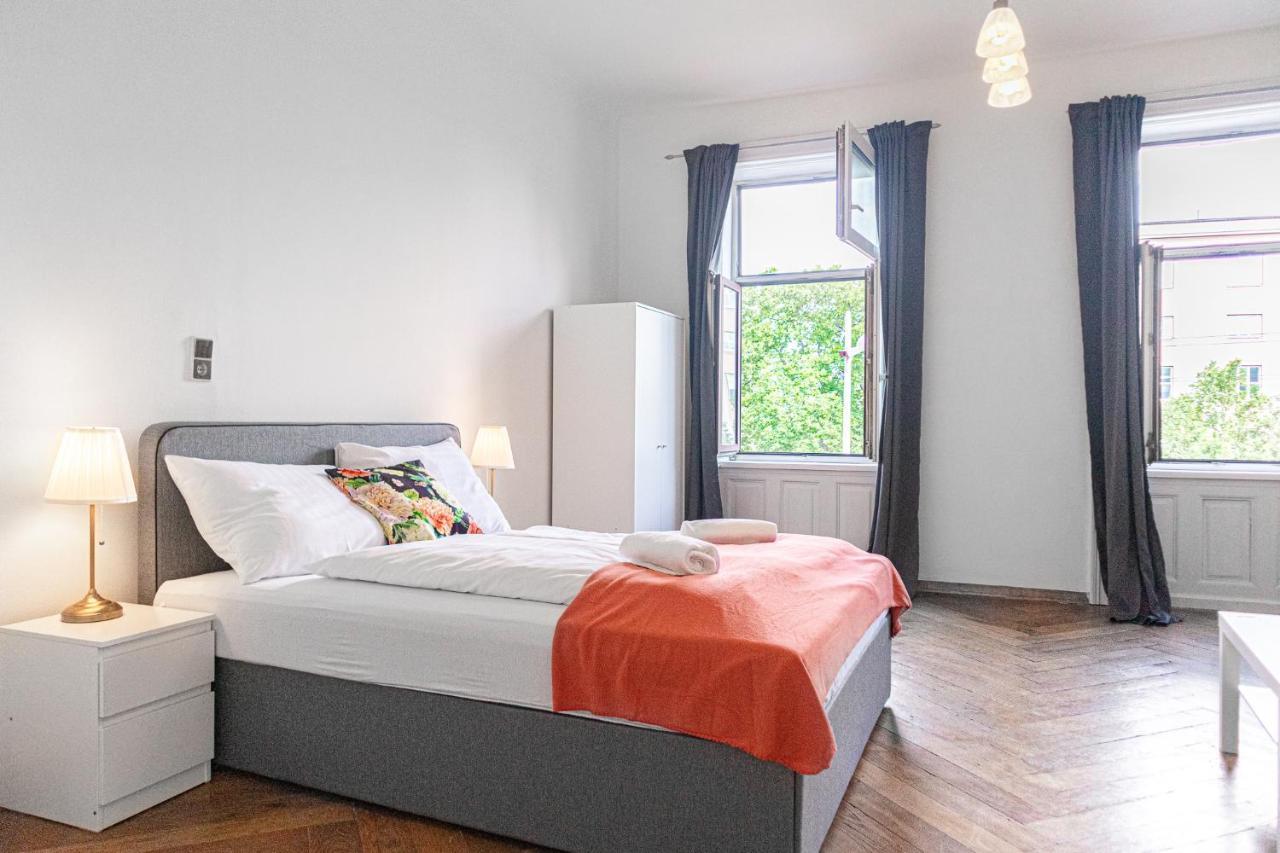 4 Great Apartment Akh - Ideal For Groups Of 19 Виена Екстериор снимка