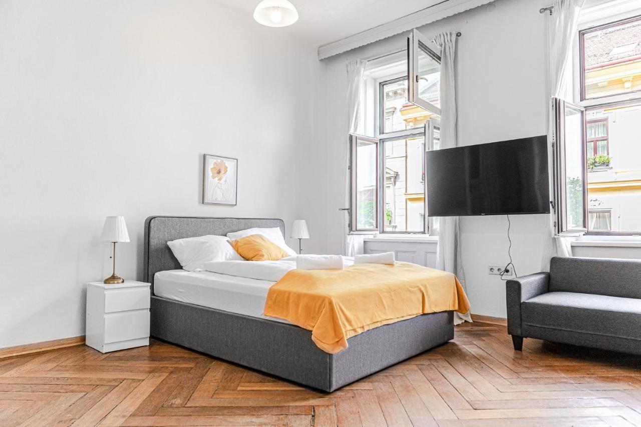 4 Great Apartment Akh - Ideal For Groups Of 19 Виена Екстериор снимка