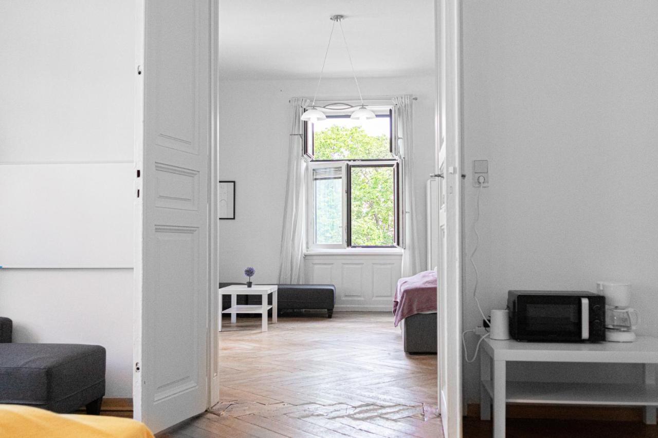4 Great Apartment Akh - Ideal For Groups Of 19 Виена Екстериор снимка